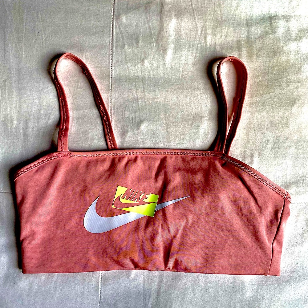 NIKE SPORTS BRA